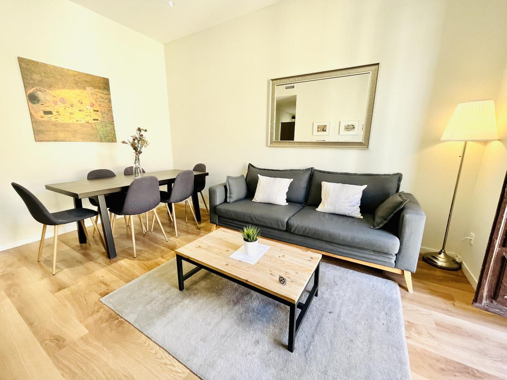 Dplace To Be - Luxury Apartment In Historic Center Μαδρίτη Δωμάτιο φωτογραφία
